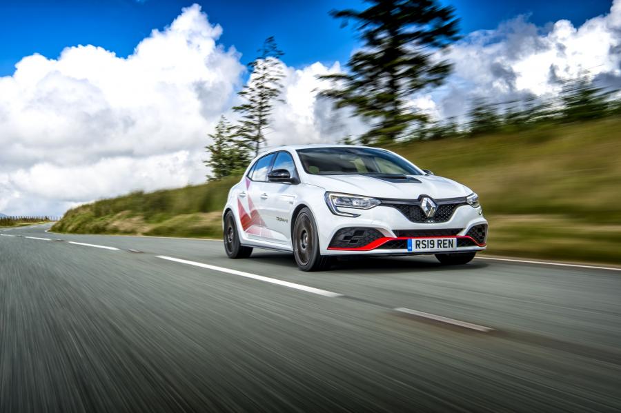  Renault Megane R.S. Trophy-R 2019 года  (UK) (фото 28 из 46)